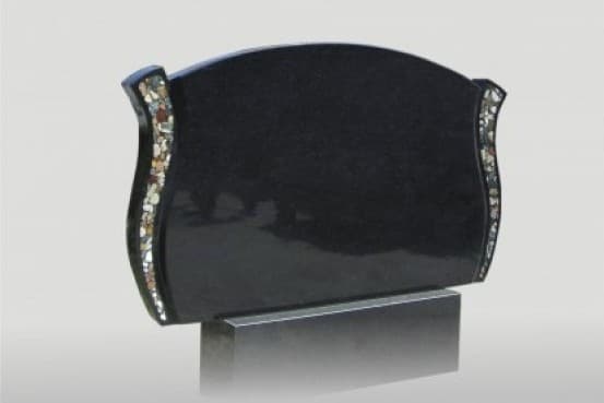 Пам’ятники з інкрустацією