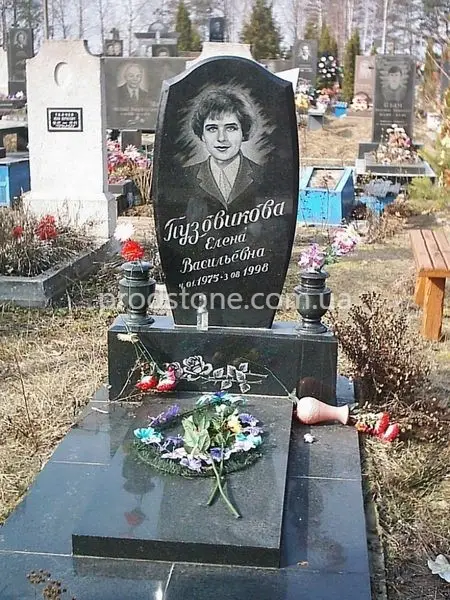 Одинарный памятник №4