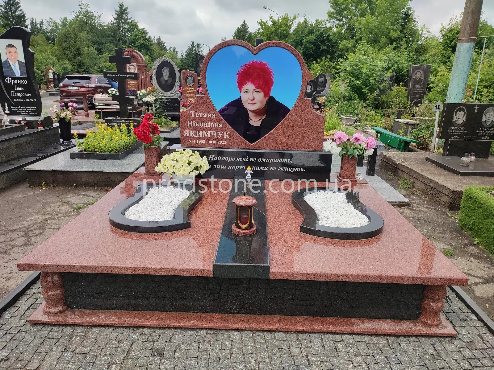Эксклюзивный одинарный памятник №44