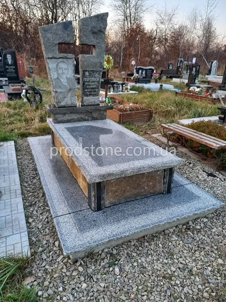Эксклюзивный одинарный памятник №56