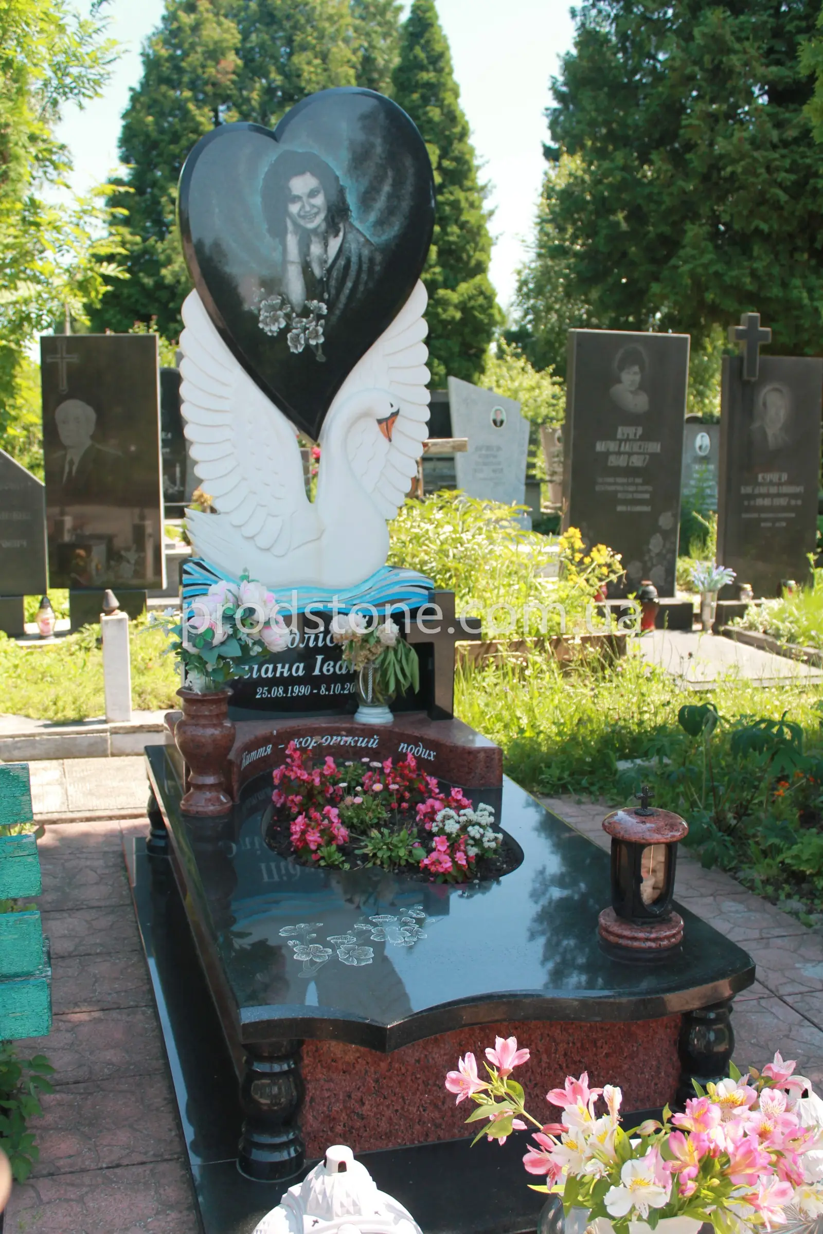Эксклюзивный одинарный памятник №62