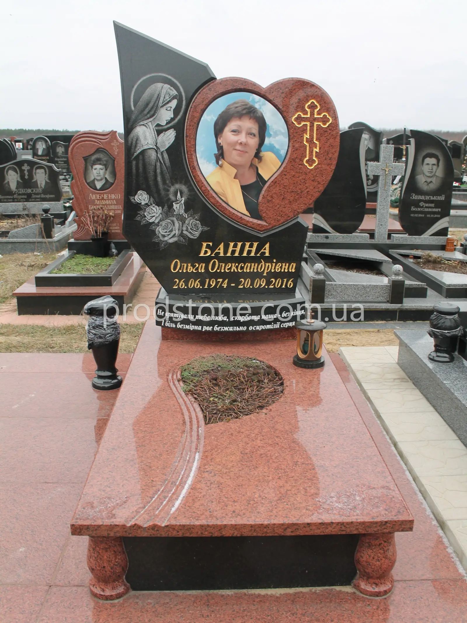Эксклюзивный одинарный памятник №42